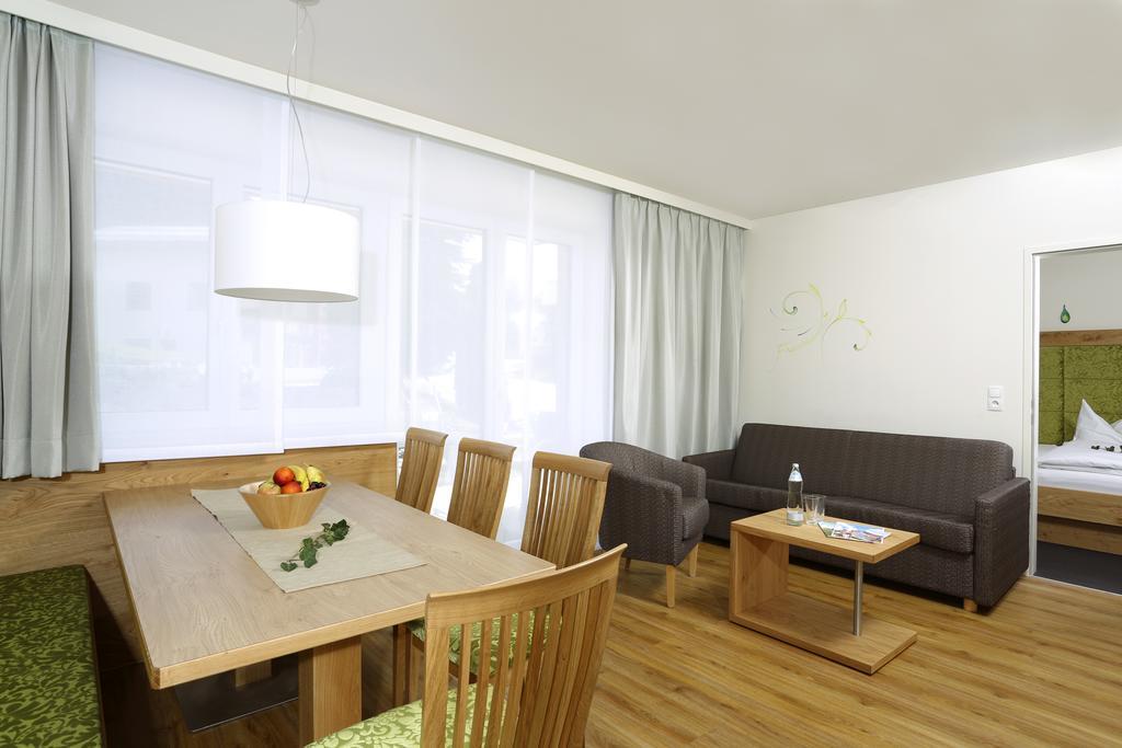 Aparthotel Rubinius 바그라인 객실 사진